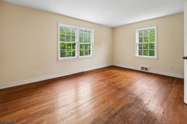 219 Ashland Rd, Summit City, NJ 07901