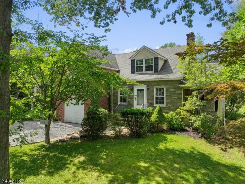 219 Ashland Rd, Summit City, NJ 07901