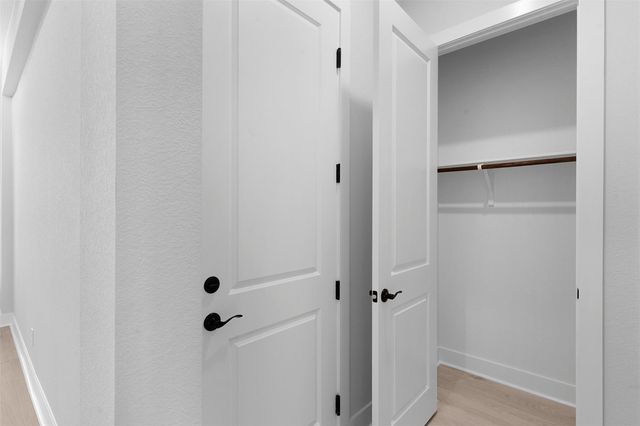 2212 Tobiano TRCE, Georgetown, TX 78633