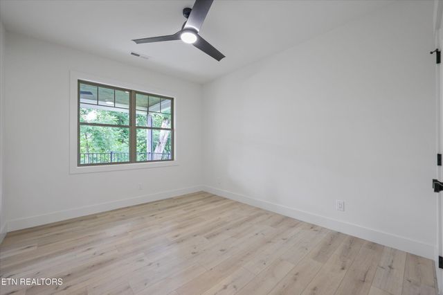 239 Ootsima Way, Loudon, TN 37774
