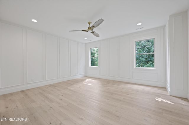 239 Ootsima Way, Loudon, TN 37774