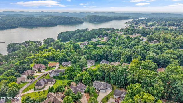 239 Ootsima Way, Loudon, TN 37774
