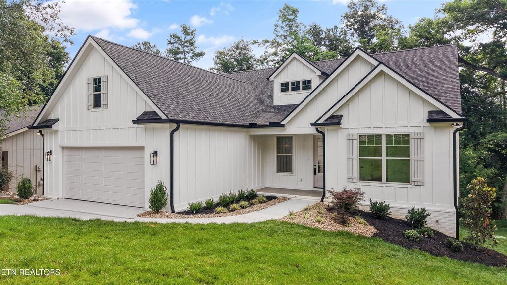 239 Ootsima Way, Loudon, TN 37774