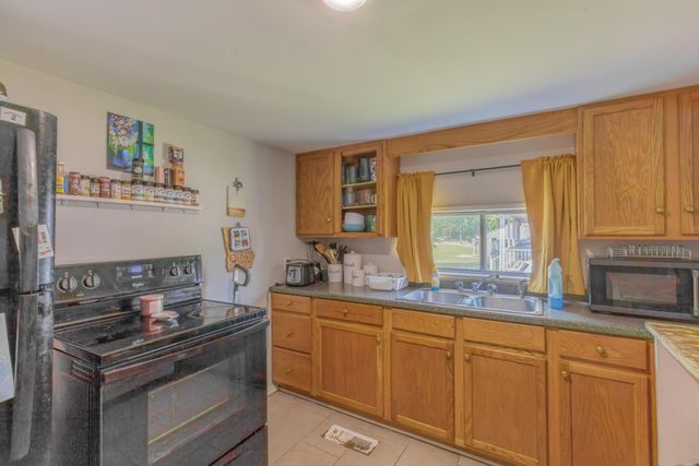 717 W 12th Street, Chickamauga, GA 30707