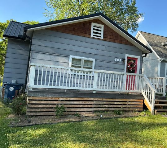 717 W 12th Street, Chickamauga, GA 30707