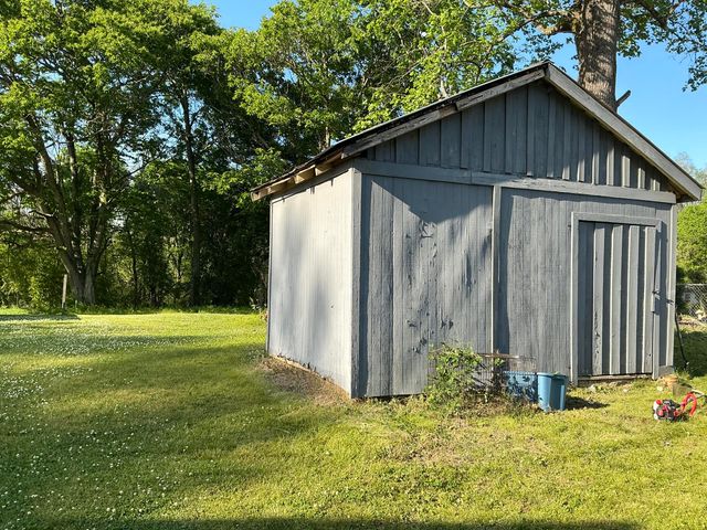 717 W 12th Street, Chickamauga, GA 30707