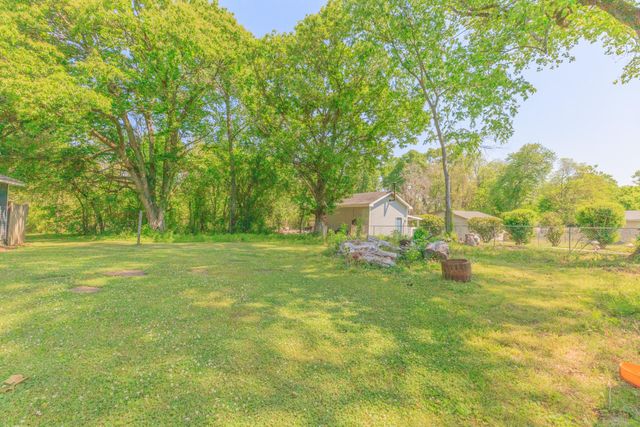 717 W 12th Street, Chickamauga, GA 30707