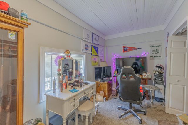 717 W 12th Street, Chickamauga, GA 30707