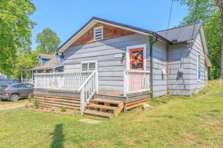 717 W 12th Street, Chickamauga, GA 30707