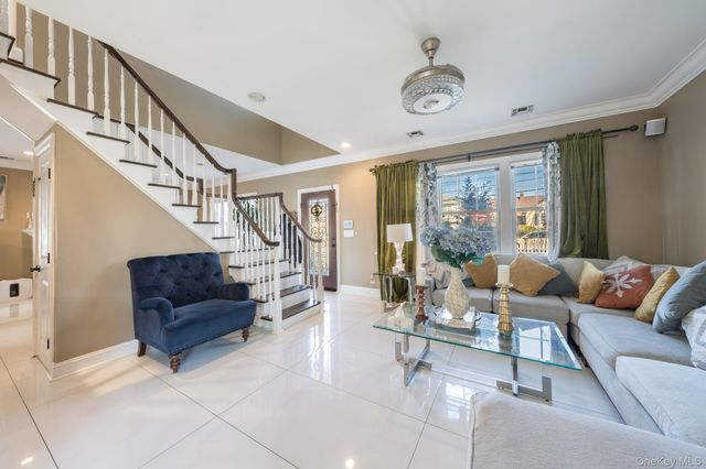 732 Sunrise Avenue, Bellmore, NY 11710