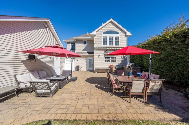 732 Sunrise Avenue, Bellmore, NY 11710