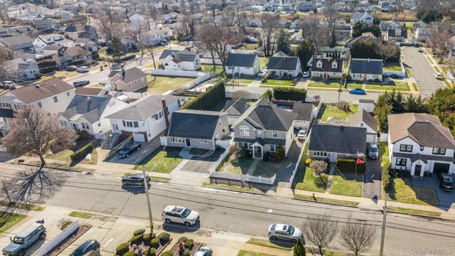 732 Sunrise Avenue, Bellmore, NY 11710