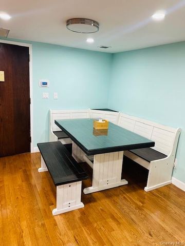 190 Schofield Street 2E, Bronx, NY 10464