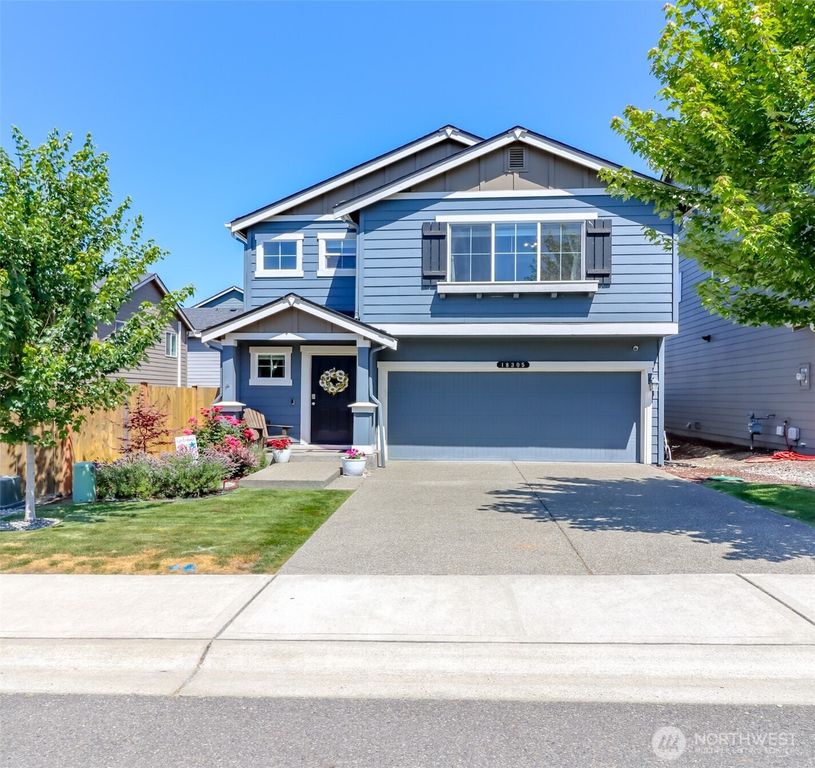 18305 Alpine Way E, Puyallup, WA 98374