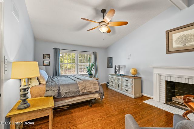5905 Grayson Ct, Louisville, KY 40222