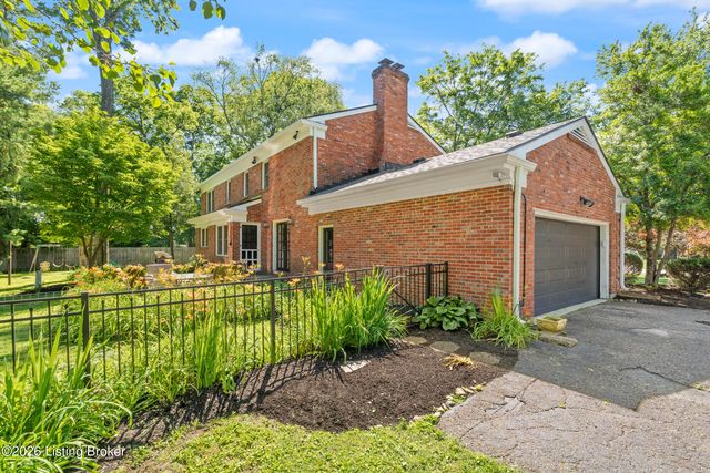 5905 Grayson Ct, Louisville, KY 40222
