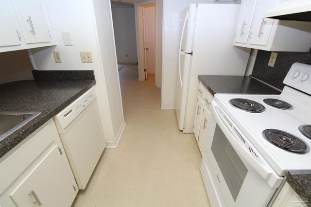 6322 Harvard Ct, Pensacola, FL 32504