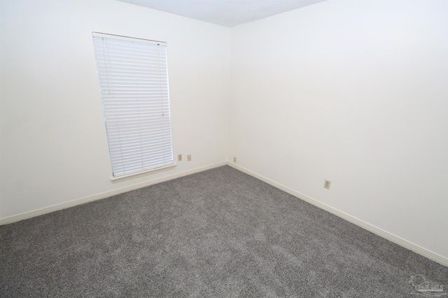 6322 Harvard Ct, Pensacola, FL 32504