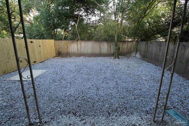 6322 Harvard Ct, Pensacola, FL 32504