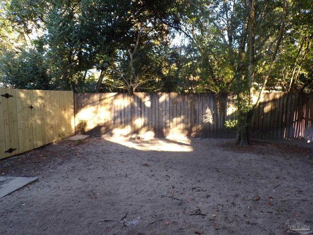 6322 Harvard Ct, Pensacola, FL 32504
