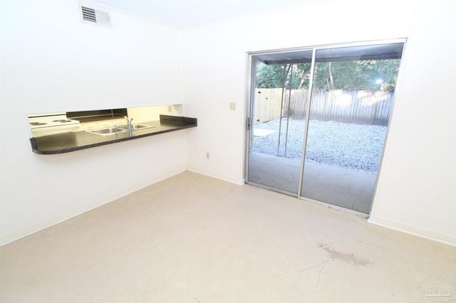 6322 Harvard Ct, Pensacola, FL 32504