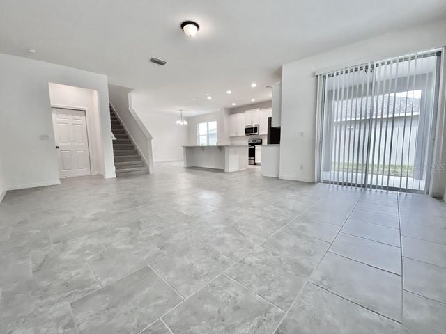 924 AVENAL LANE, Davenport, FL 33837