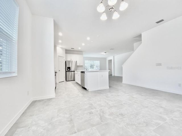 924 AVENAL LANE, Davenport, FL 33837