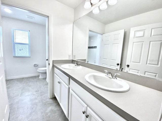 924 AVENAL LANE, Davenport, FL 33837