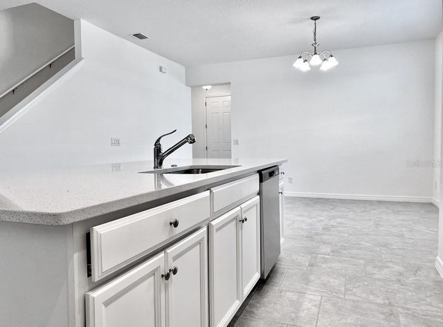 924 AVENAL LANE, Davenport, FL 33837