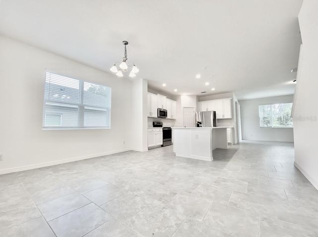 924 AVENAL LANE, Davenport, FL 33837