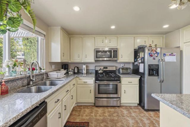 1855 Alscot Avenue, Simi Valley, CA 93063