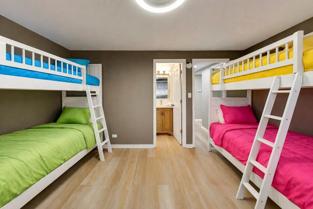 22 N PISTAKEE LAKE Road 3E, Fox Lake, IL 60020