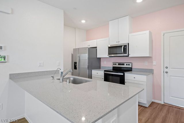 444 Moonlight Cove Drive, Henderson, NV 89002