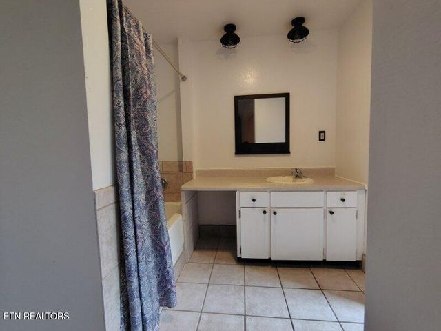 1935 fairview Rd, Tellico Plains, TN 37385