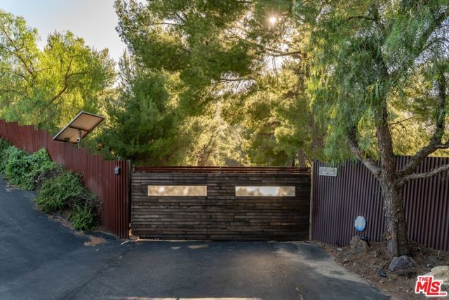 14677 Yerba Buena Road, Malibu, CA 90265