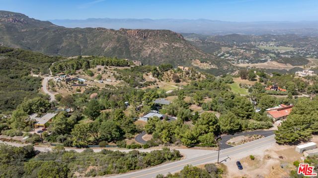 14677 Yerba Buena Road, Malibu, CA 90265
