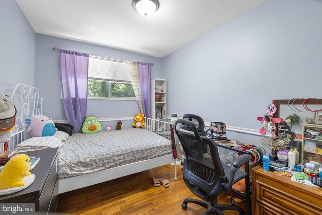 7519 SWEETBRIAR DR, College Park, MD 20740