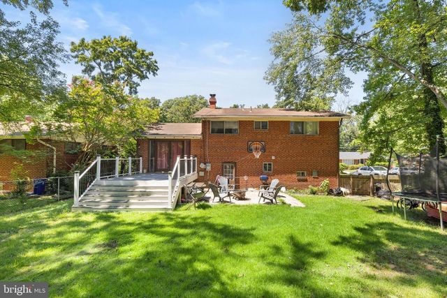 7519 SWEETBRIAR DR, College Park, MD 20740