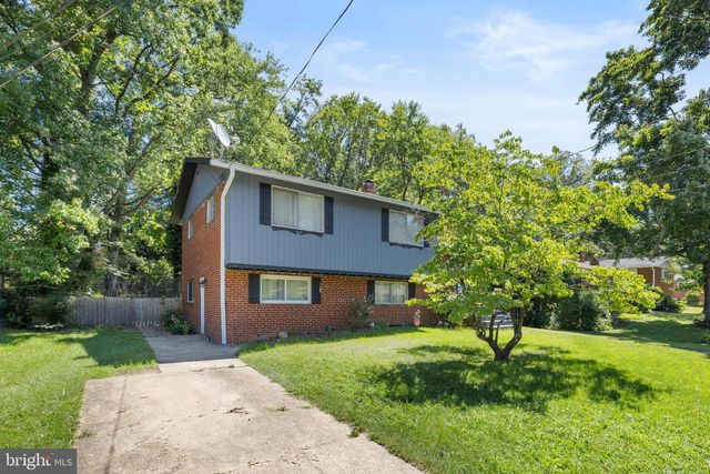 7519 SWEETBRIAR DR, College Park, MD 20740