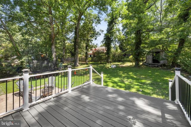 7519 SWEETBRIAR DR, College Park, MD 20740