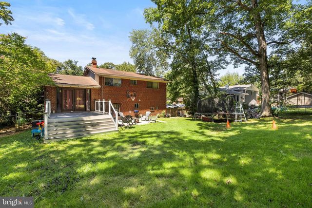 7519 SWEETBRIAR DR, College Park, MD 20740