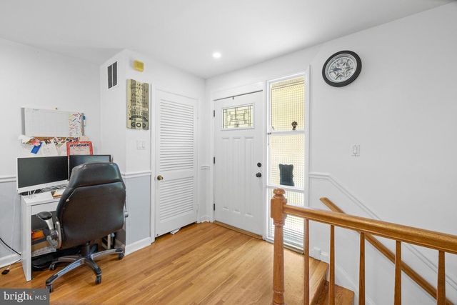 7519 SWEETBRIAR DR, College Park, MD 20740