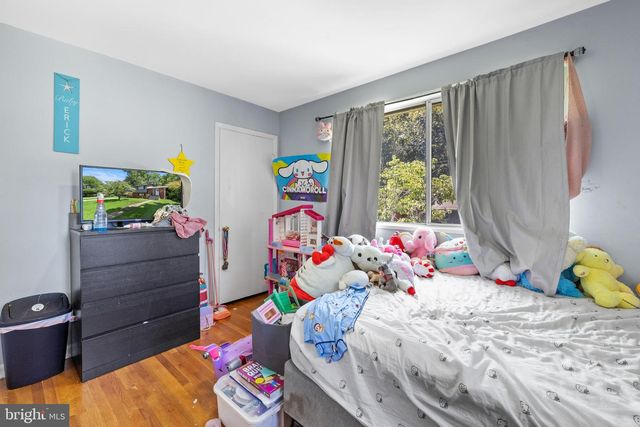 7519 SWEETBRIAR DR, College Park, MD 20740