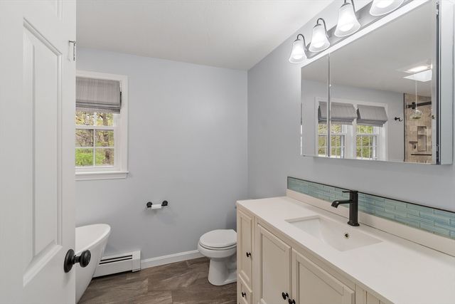 60 Searle St, Georgetown, MA 01833