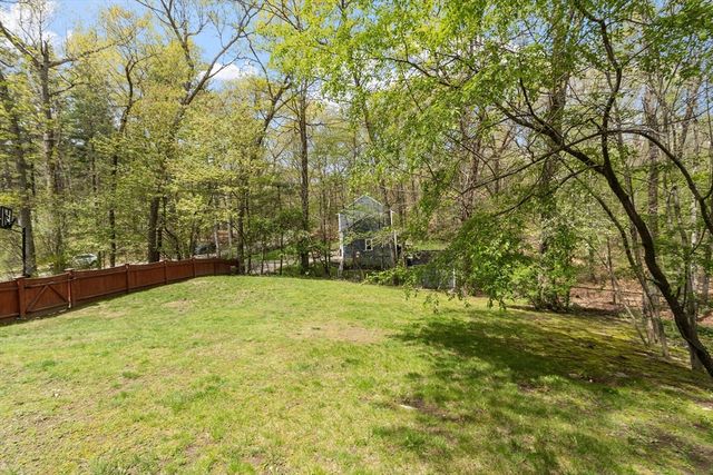 60 Searle St, Georgetown, MA 01833