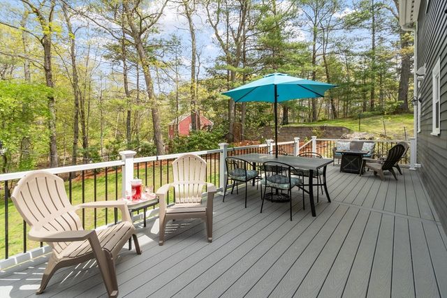 60 Searle St, Georgetown, MA 01833