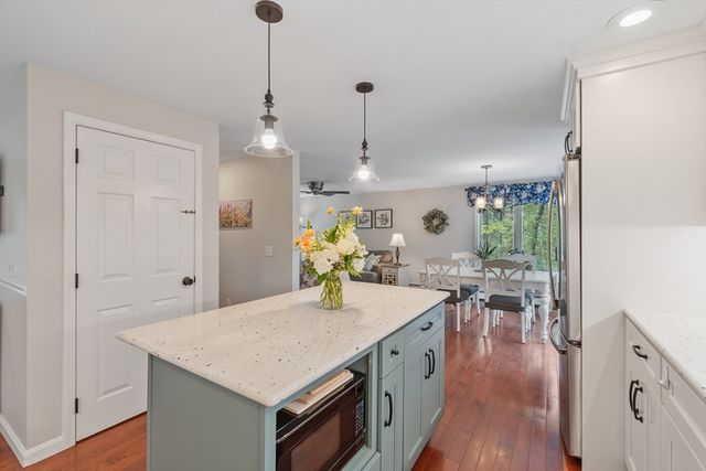 60 Searle St, Georgetown, MA 01833