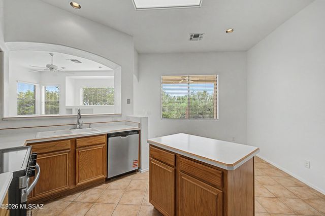 5141 N Sabino Fairway Place, Tucson, AZ 85749