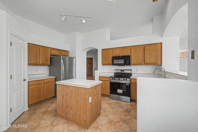 5141 N Sabino Fairway Place, Tucson, AZ 85749