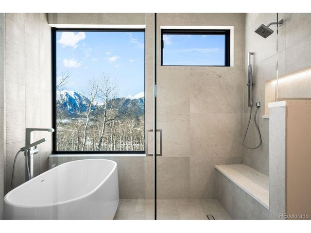 530 Lakeview Cir, Silverthorne, CO 80498